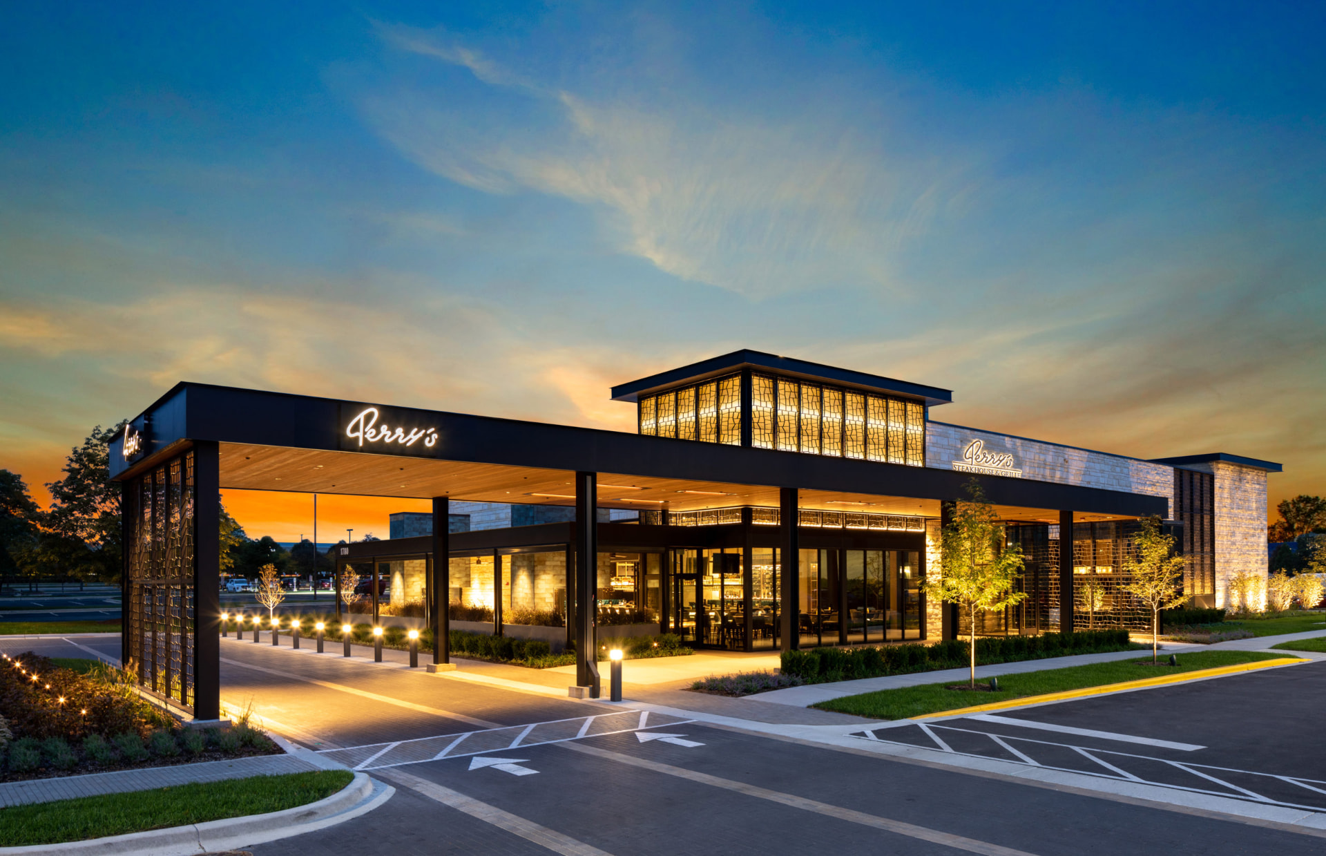 Perry's Steakhouse — Restaurant interior design in Cool Springs, TN
